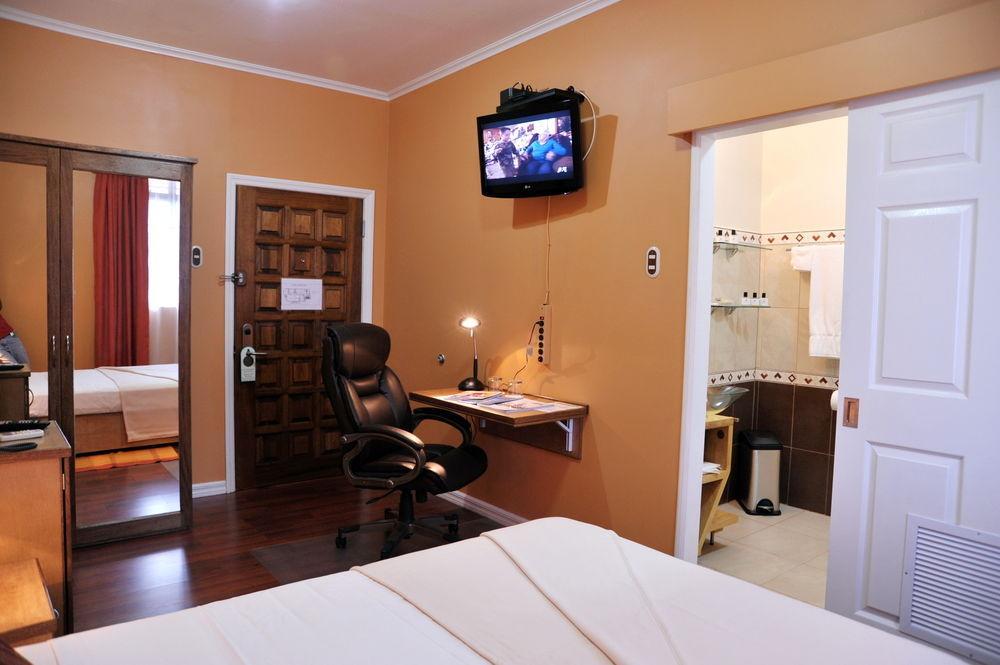 Culture Crossroads Inn Port of Spain Екстериор снимка