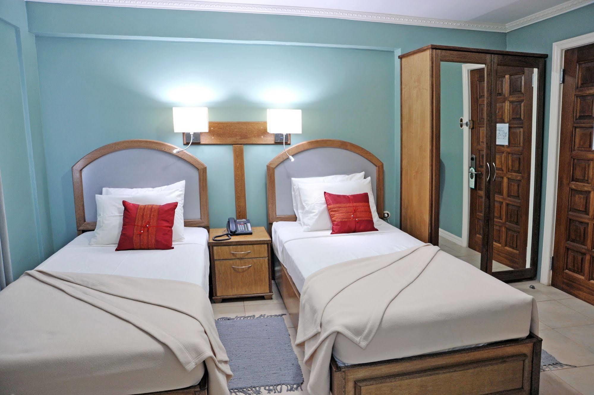 Culture Crossroads Inn Port of Spain Екстериор снимка